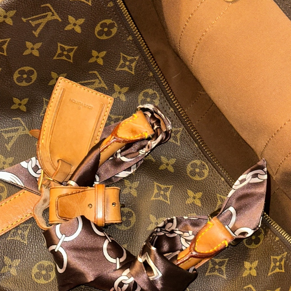 Louis Vuitton Monogram Keepall 45 - Picture 13 of 14